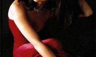 凯瑟琳泽塔琼斯r级 凯瑟琳泽塔琼斯r级