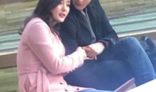 杨幂黄子韬互动亲昵 杨幂黄子韬互动亲昵